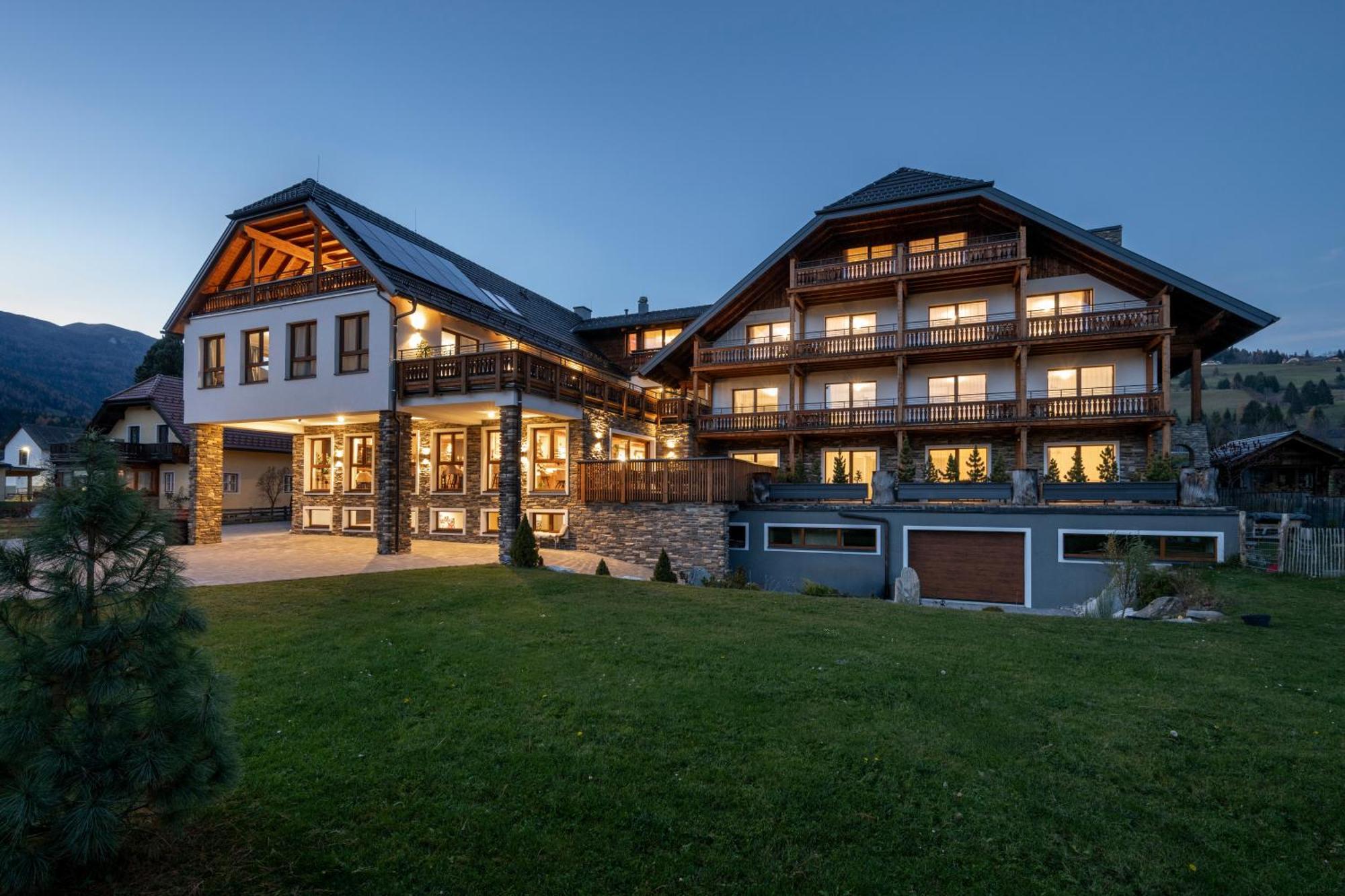Hotel Haus Lungau Mauterndorf  Dış mekan fotoğraf